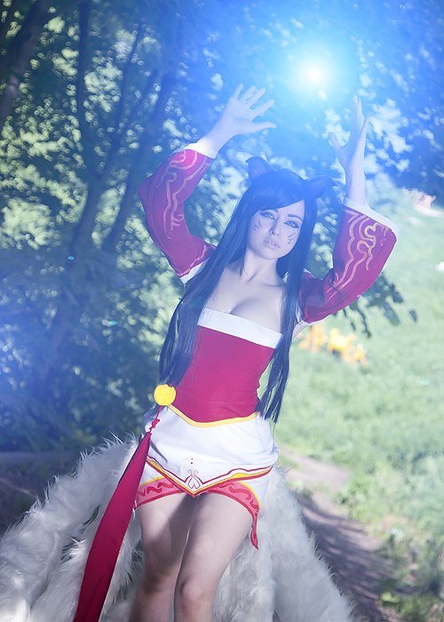 Ahri Cosplay