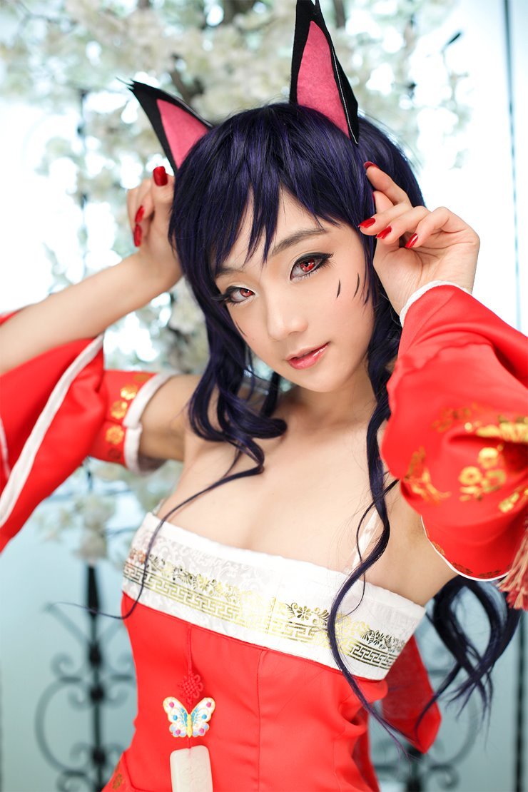 Ahri Cosplay