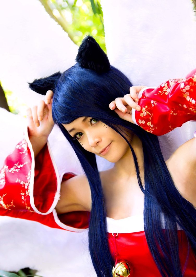 Ahri Cosplay